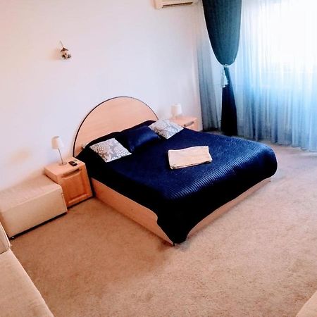 Unirea Cozy Studio Apartment Bukares Bagian luar foto